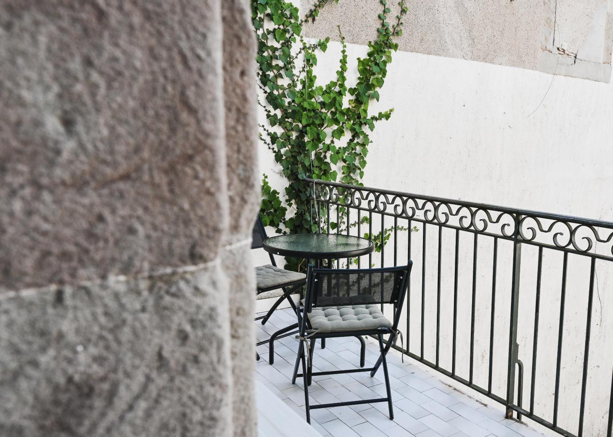 La Maison De L' Ambassadeur Carcassonne B&B Экстерьер фото